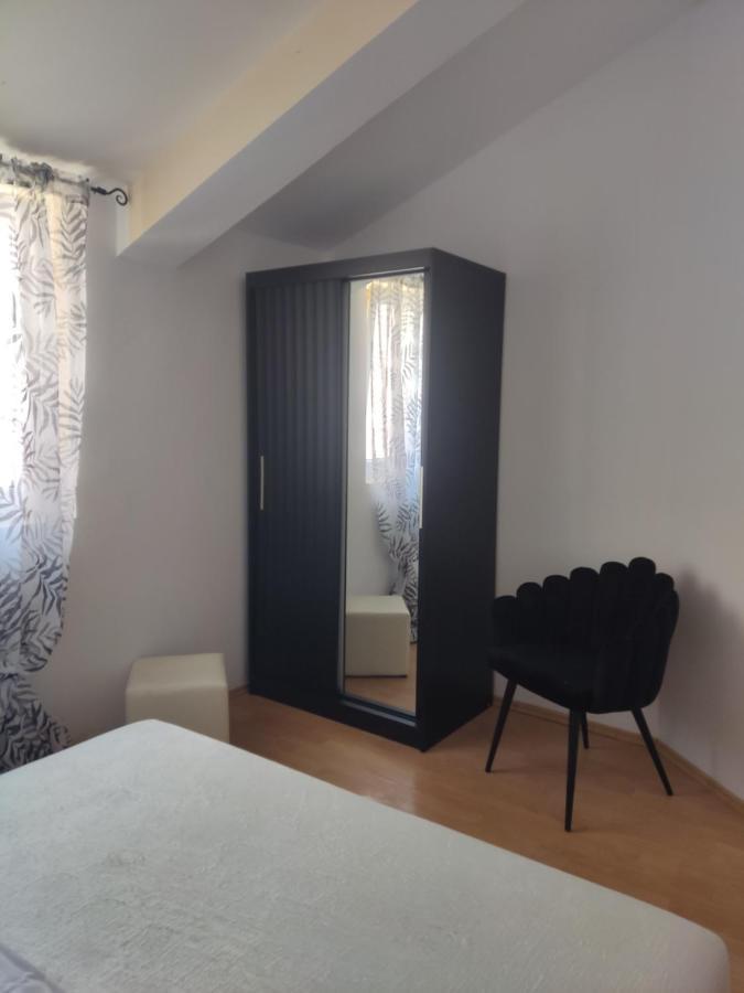 Apartments Villa Dalmatina Vodice Ngoại thất bức ảnh
