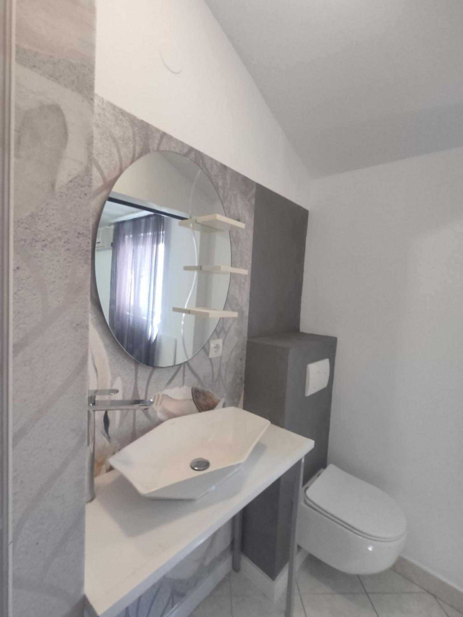 Apartments Villa Dalmatina Vodice Ngoại thất bức ảnh
