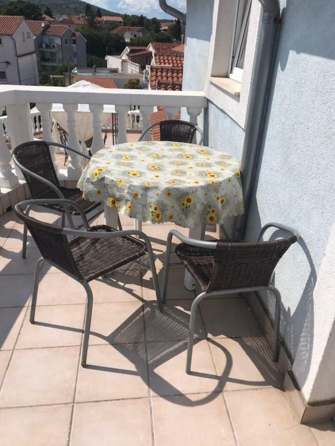 Apartments Villa Dalmatina Vodice Ngoại thất bức ảnh